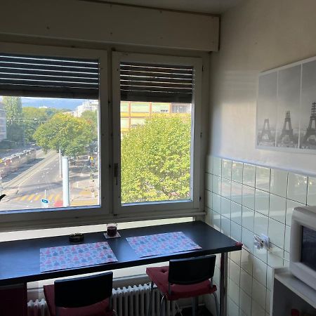 2 Bedroom Flat Near Nations And In The Center Женева Екстер'єр фото