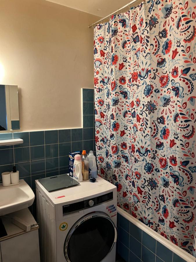 2 Bedroom Flat Near Nations And In The Center Женева Екстер'єр фото